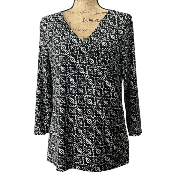 Chaps  EC. Chic Black & White geometric Patterned wrap V-Neck Top. Size X-Large - Picture 1 of 6